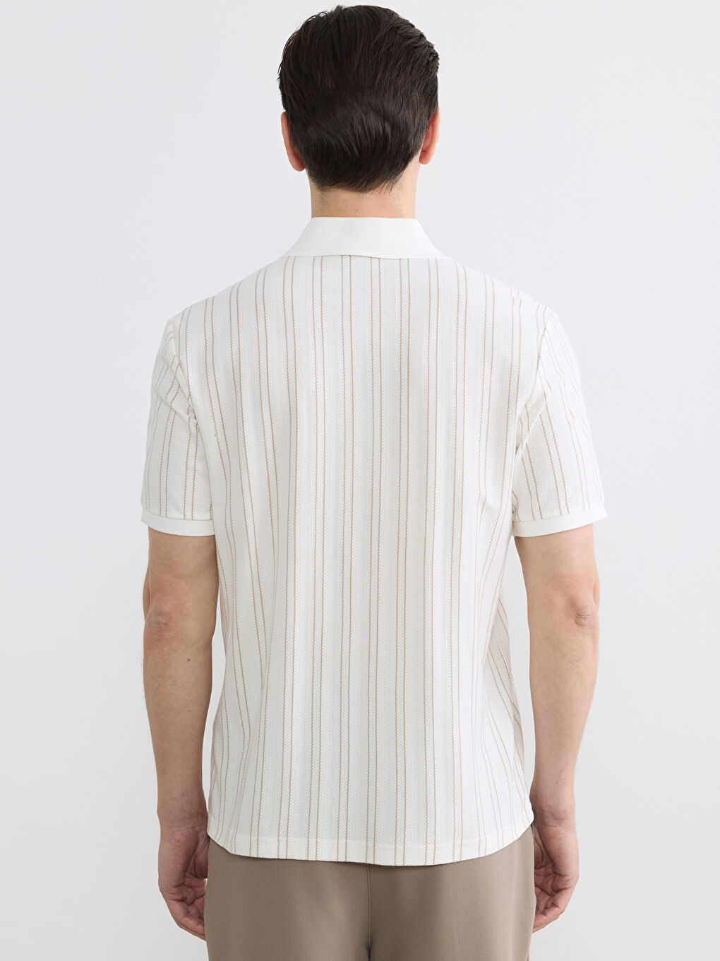 Ekru Polo Yaka Çizgili Erkek Tişört		
-3