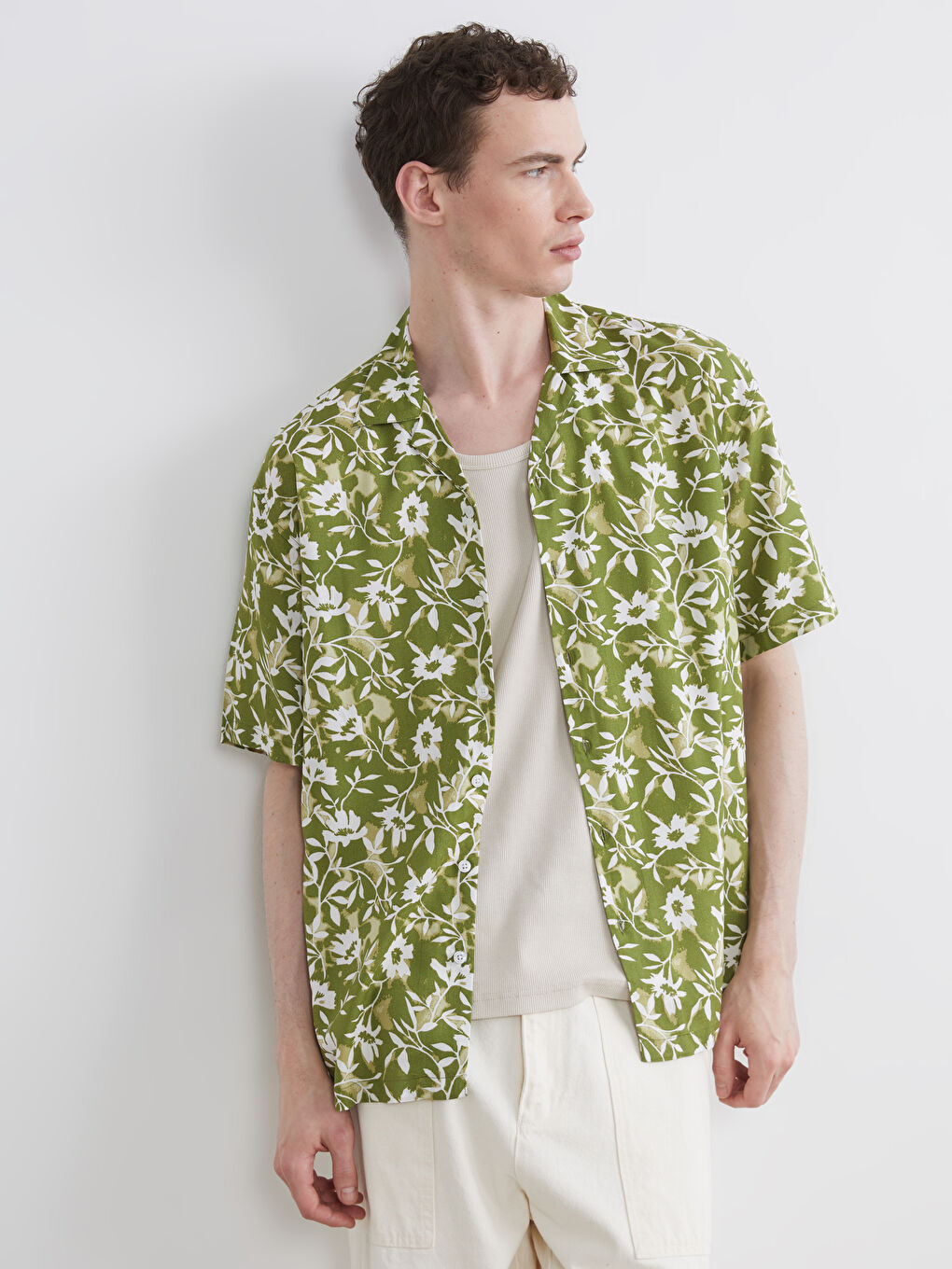 Široka košulja sa uzorkom od viskoze za muškarce