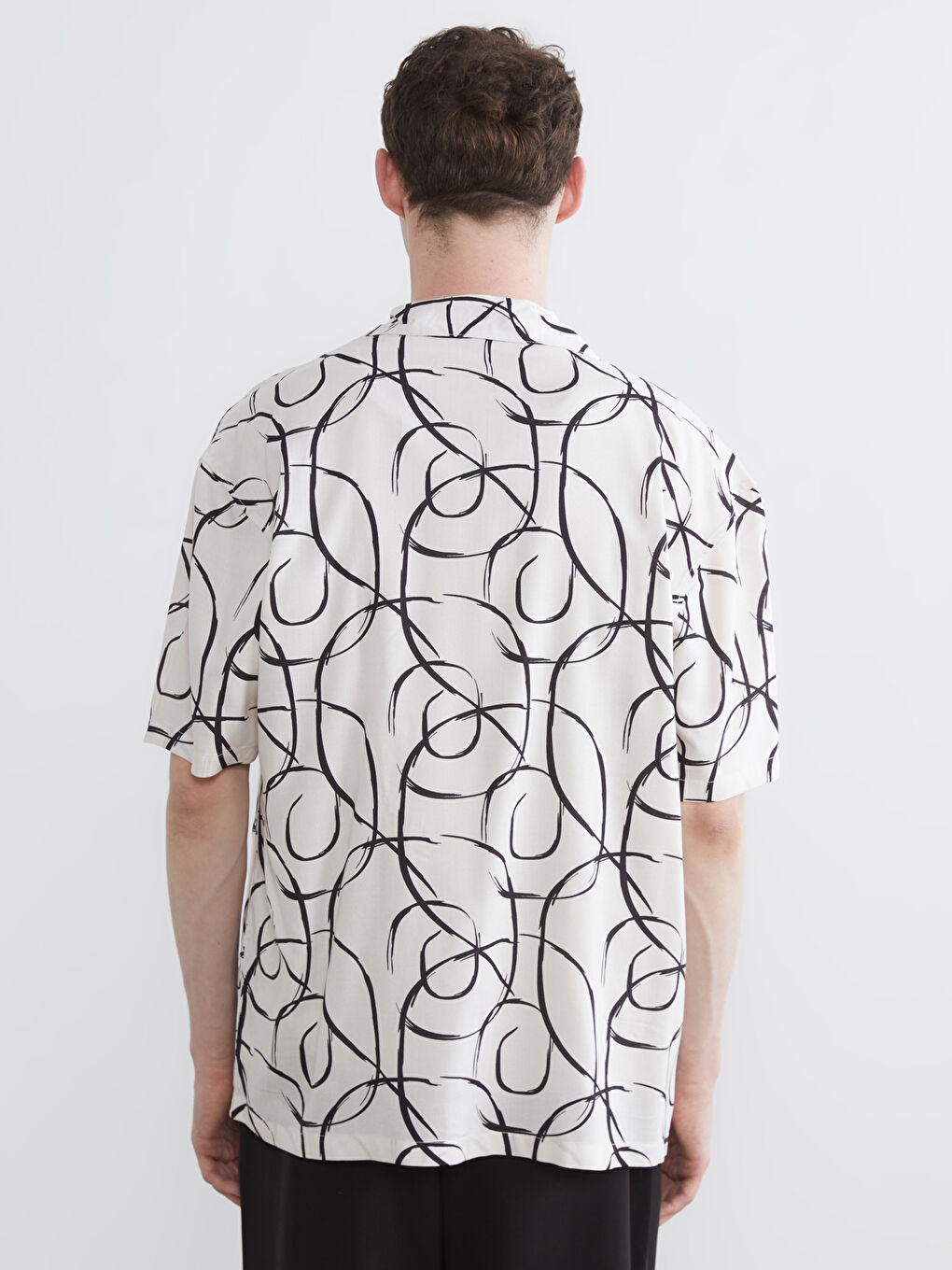 Loose Fit Short Sleeve Patterned Men's Shirt-3