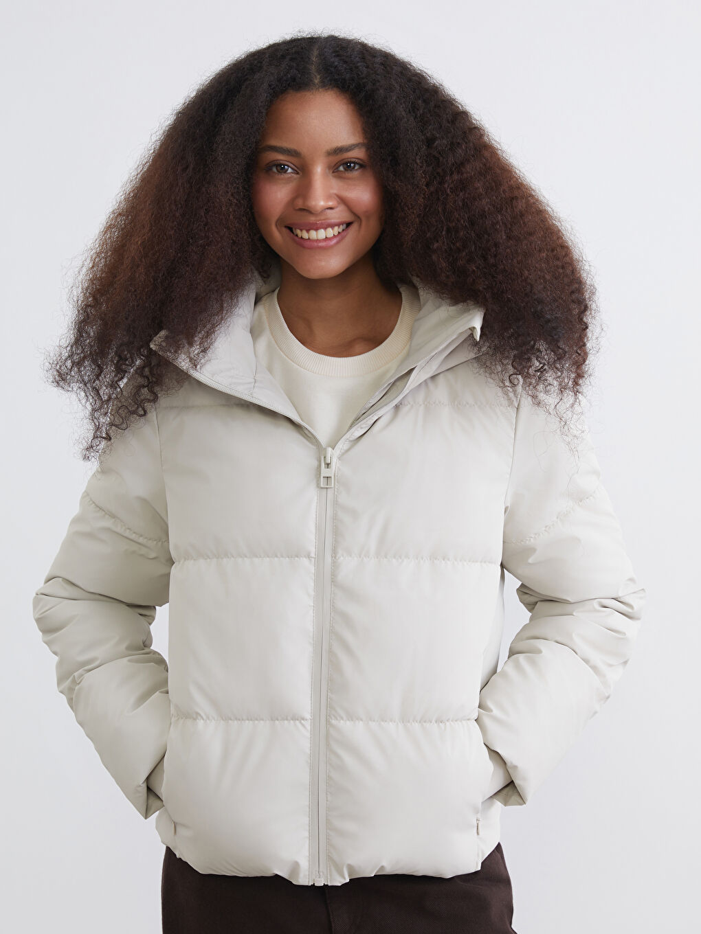 Bej Kapüşonlu Kadın Şişme Mont