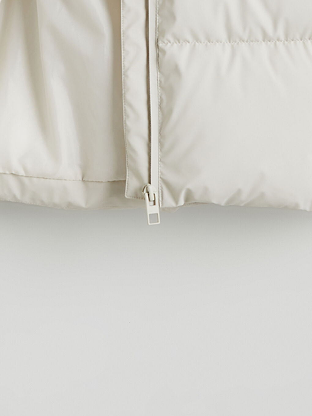 Bej Kapüşonlu Kadın Şişme Mont-6