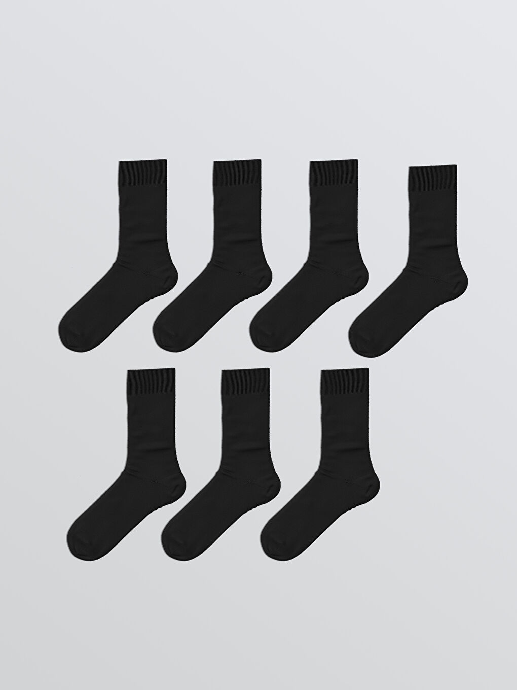 მამაკაცები შავი წინდები