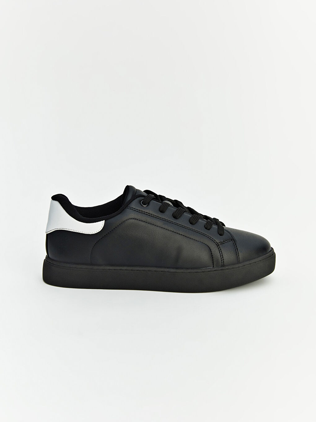 Siyah Deri Görünümlü Erkek Spor Ayakkabı-2