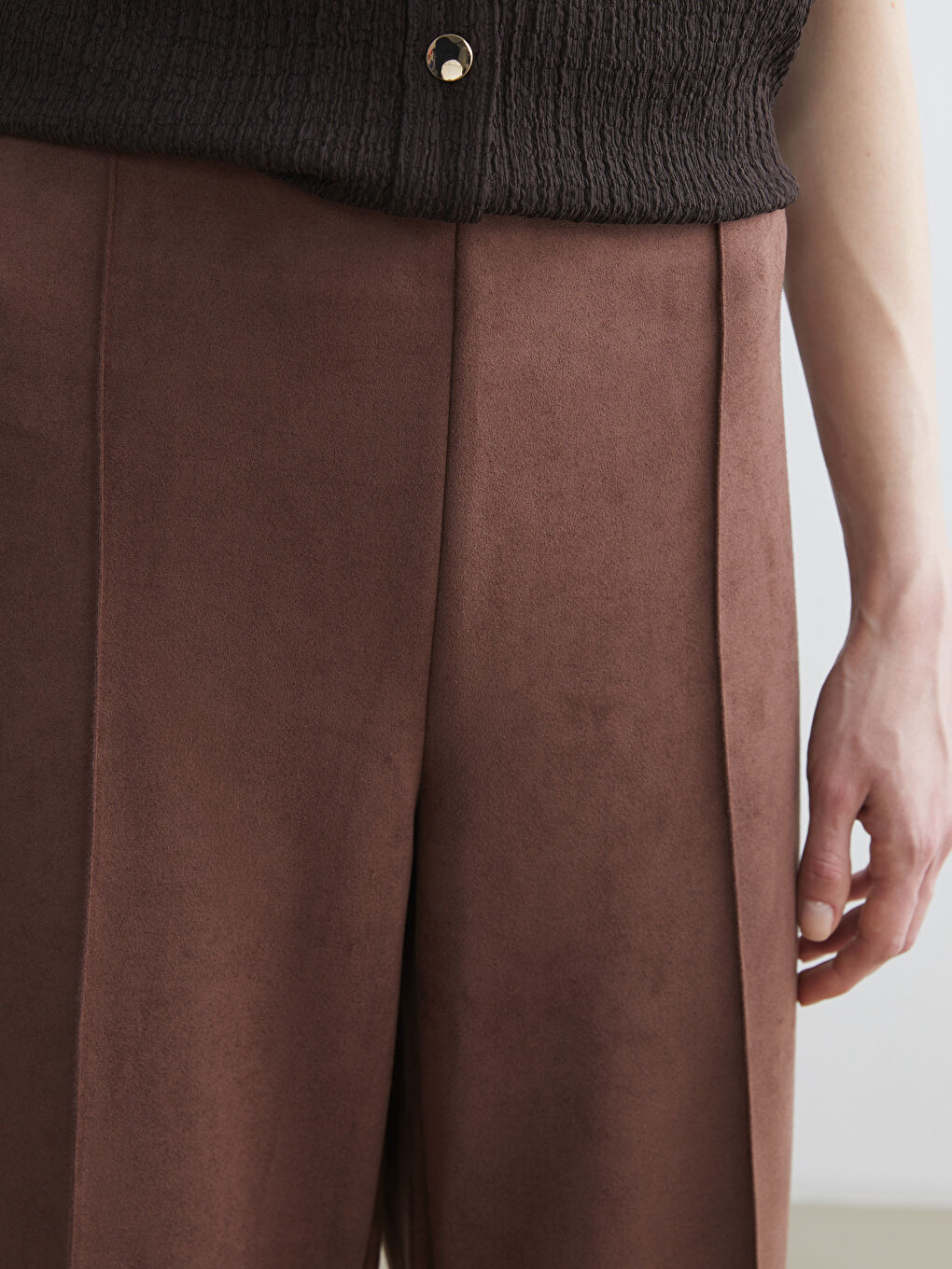 Kahverengi Loose Fit Kadın Süet Görünümlü Pantolon-2