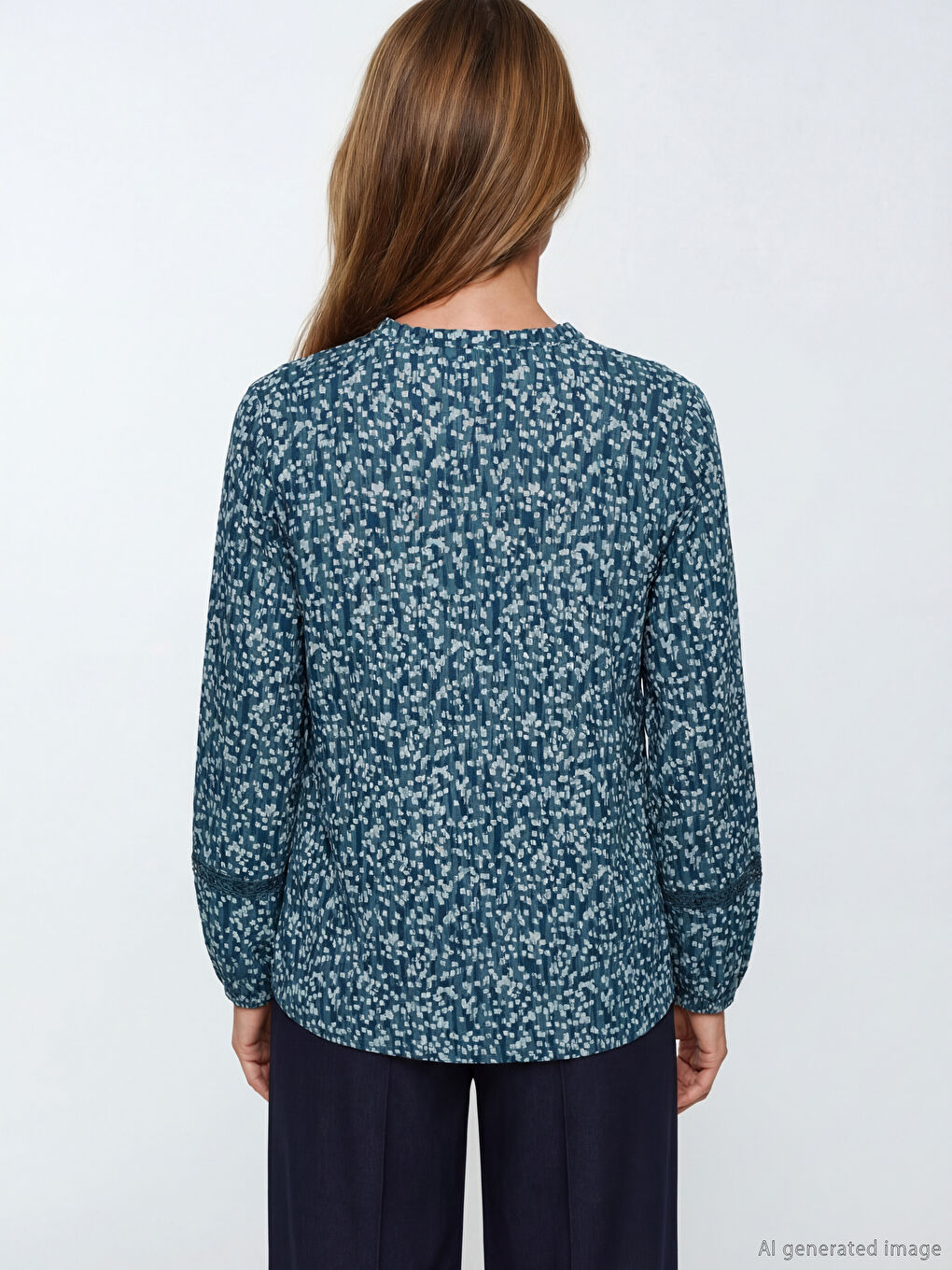 Mavi Kaçık Yaka Desenli Bluz-4