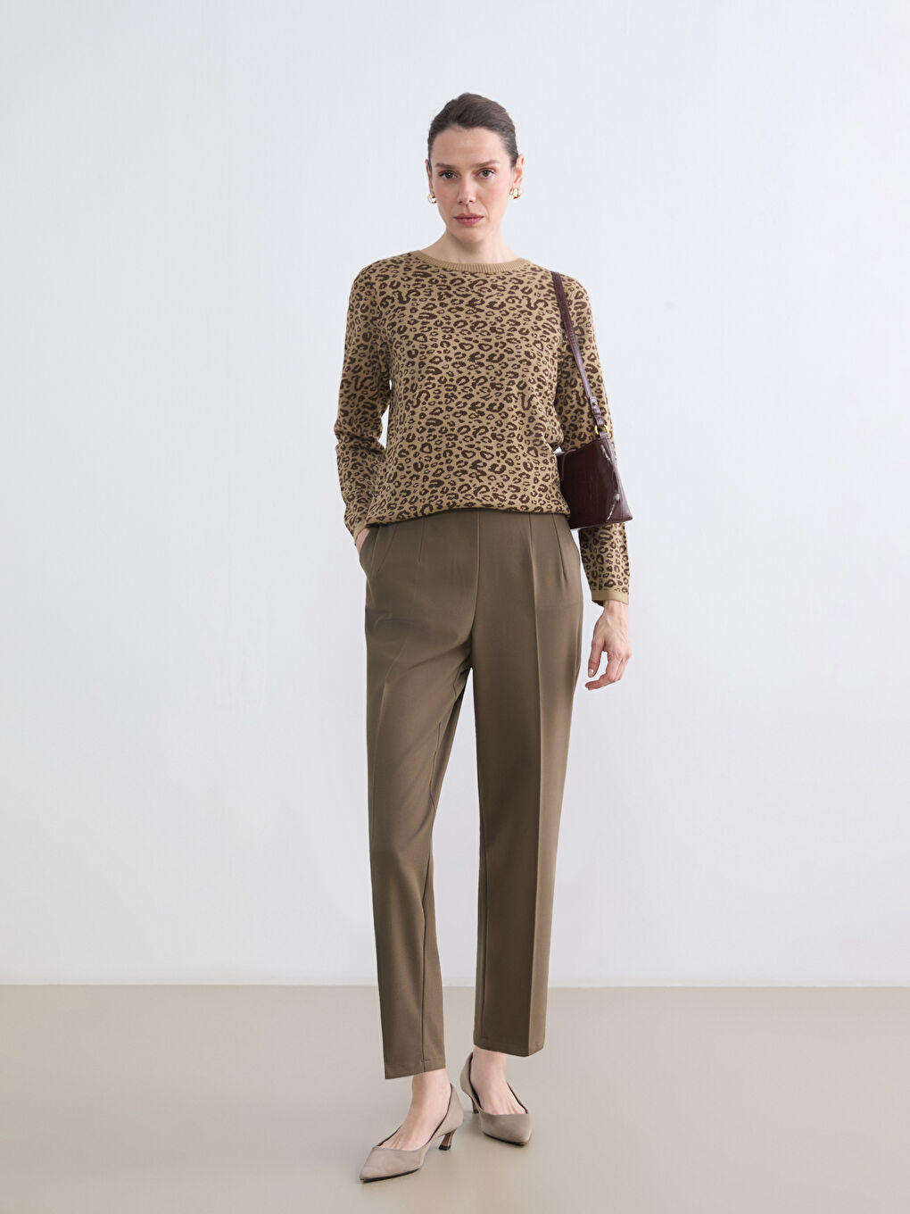 Kahverengi Beli Lastikli Kadın Pileli Pantolon