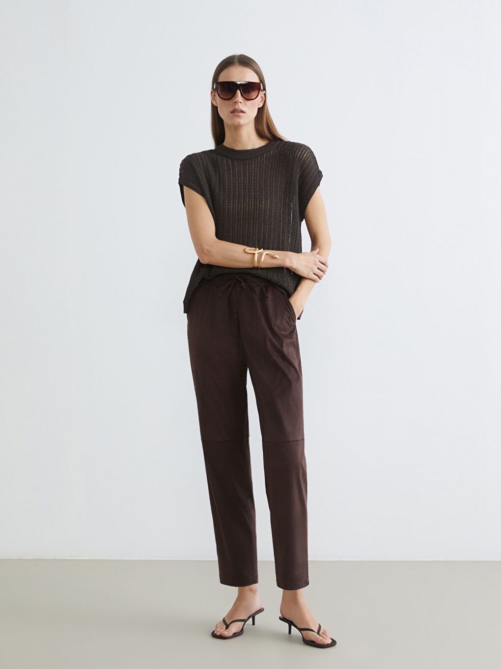 Панталони за жени от изкуствен велур с карот фит