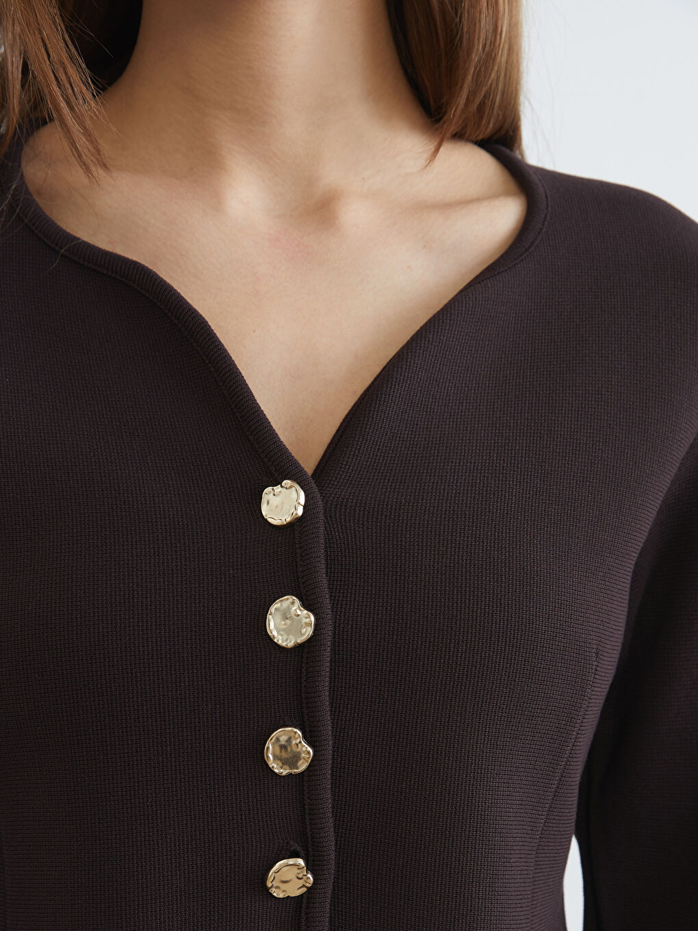 Kahverengi V Yaka Kadın Triko Hırka-2