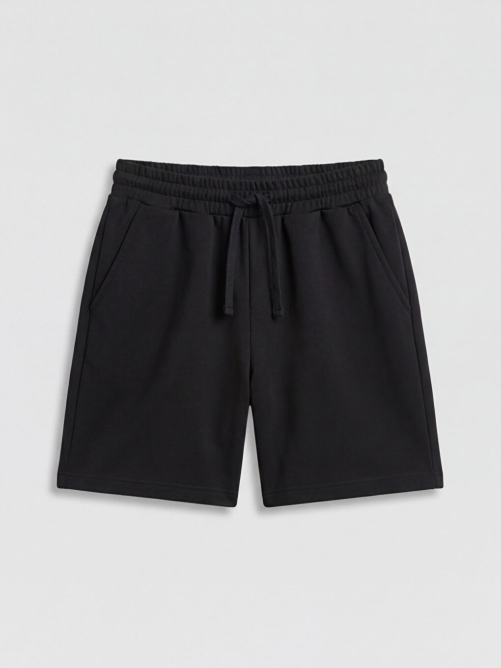 Siyah Beli Lastikli Erkek Çocuk Şort