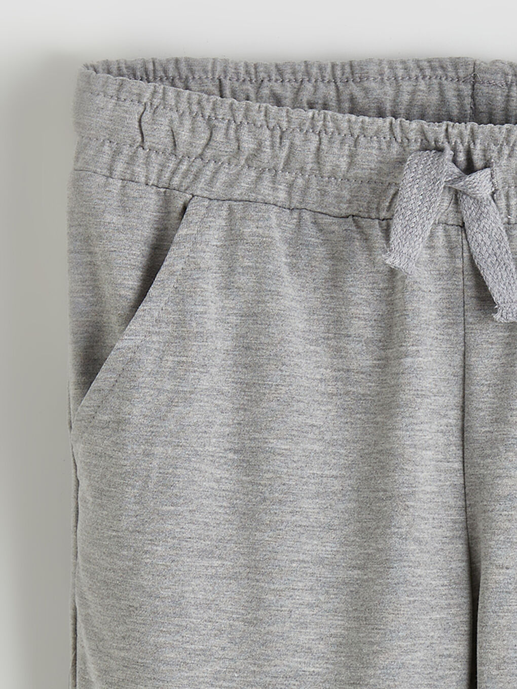 Gri Beli Lastikli Erkek Çocuk Şort-1