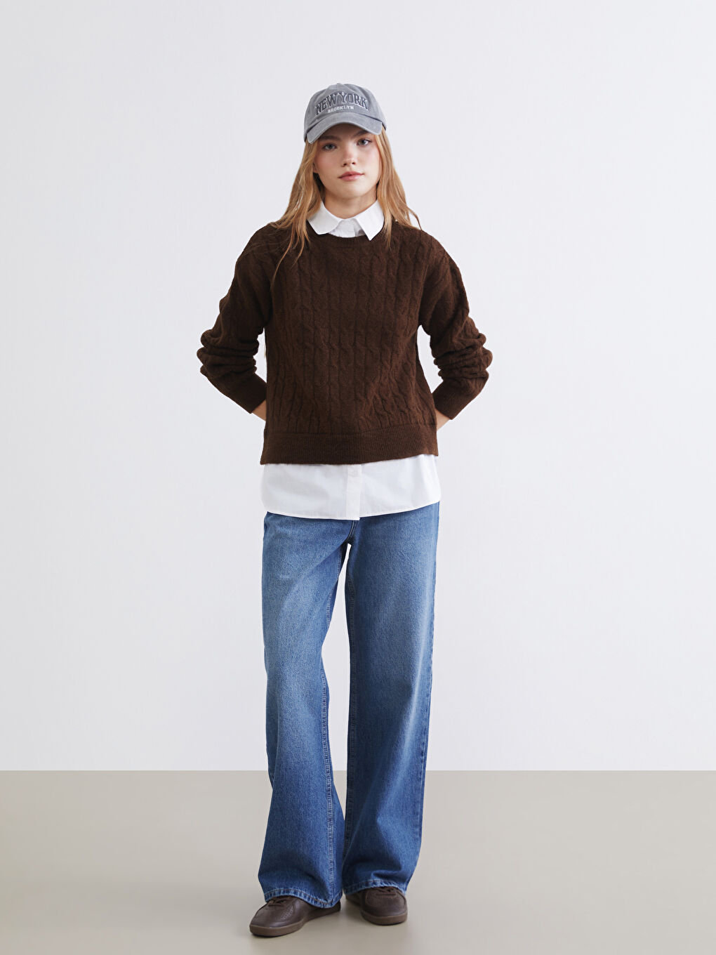 Kahverengi Gömlek Yaka Kendinden Desenli Kadın Triko Kazak-1