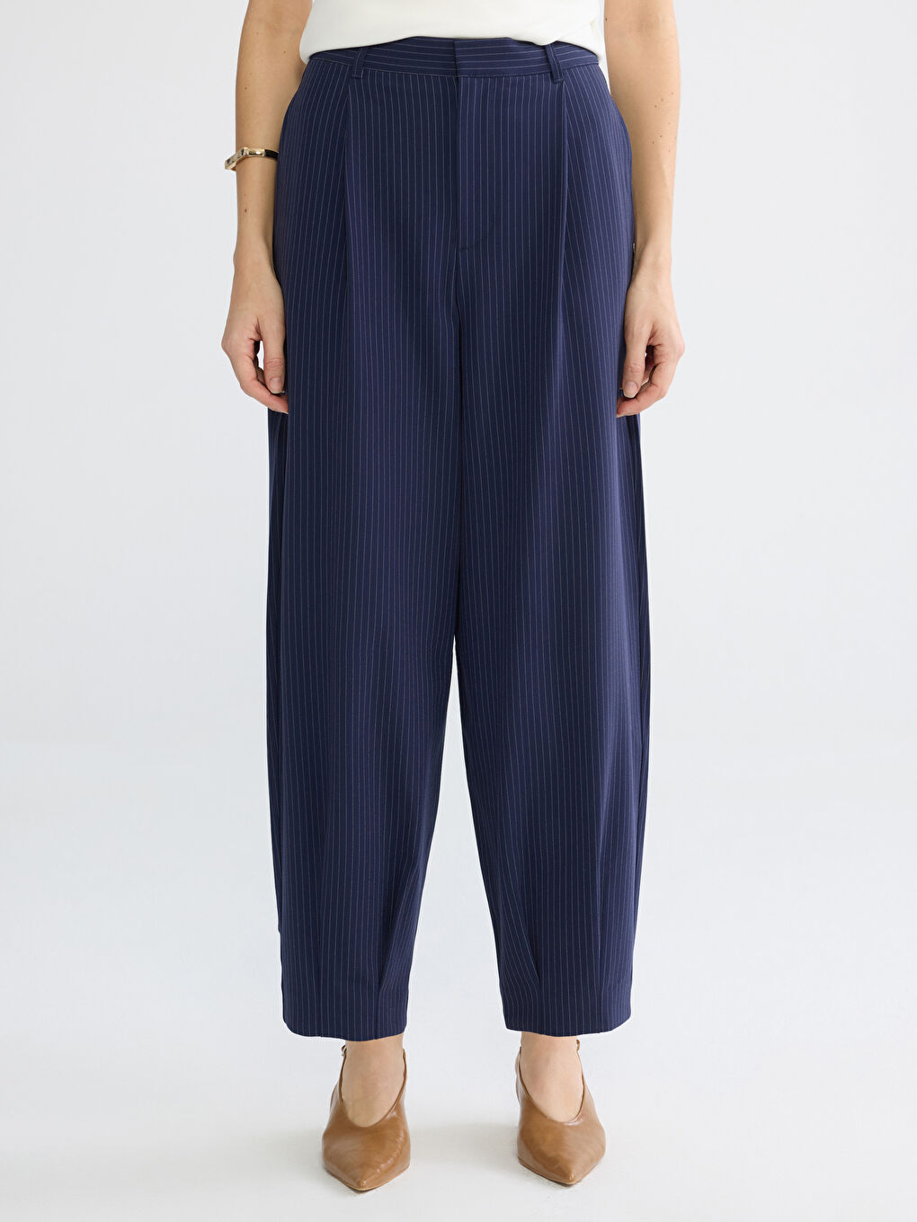 Loose Fit Striped Women's Pleated Trousers-1