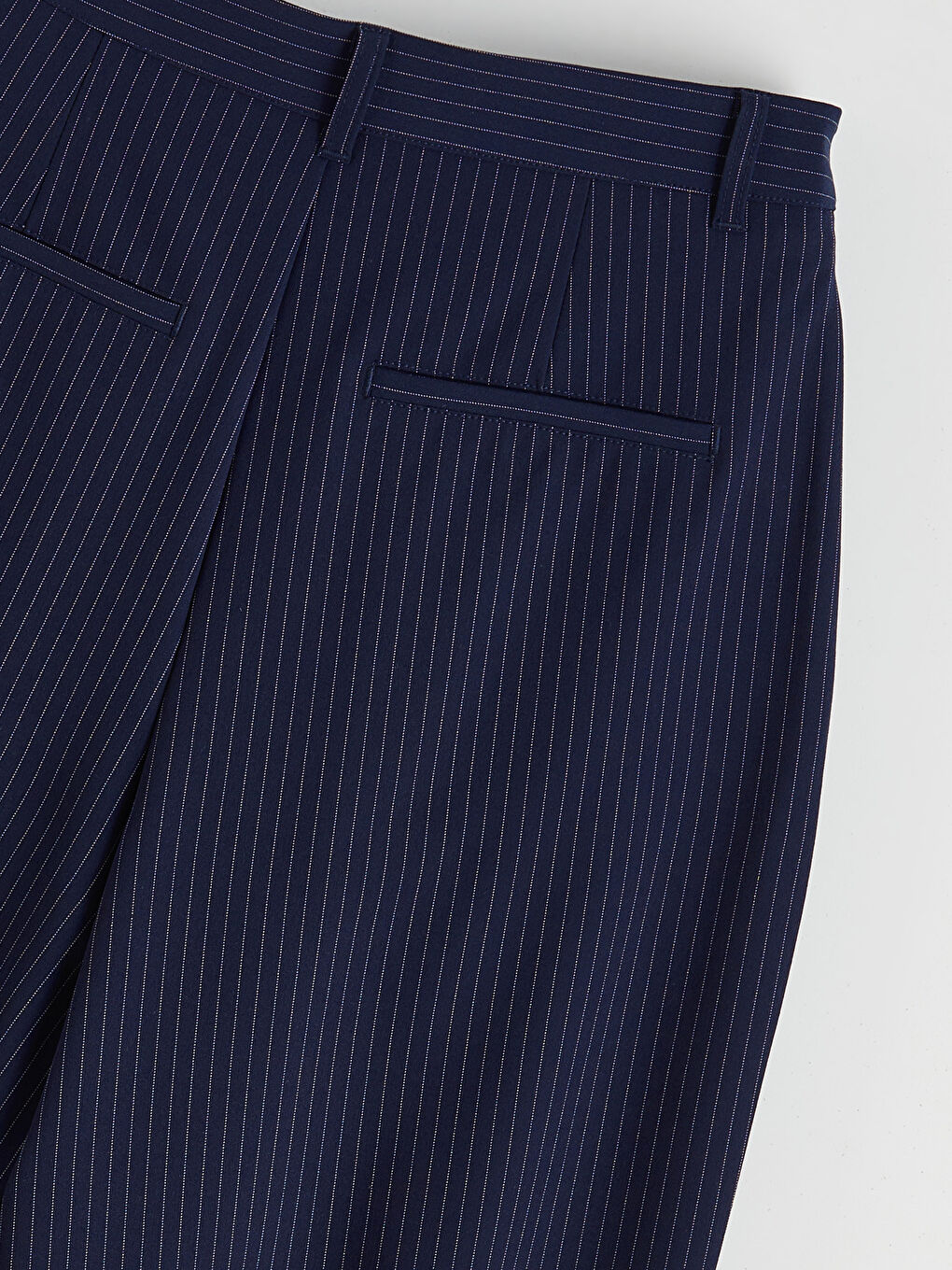 Loose Fit Striped Women's Pleated Trousers-5