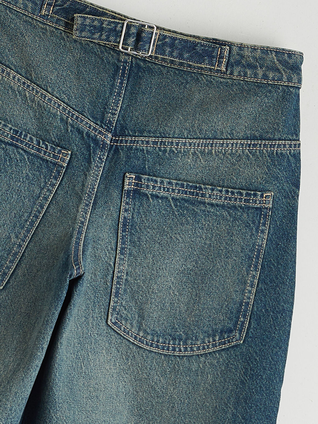 Balloon Fit Women's Jeans-5