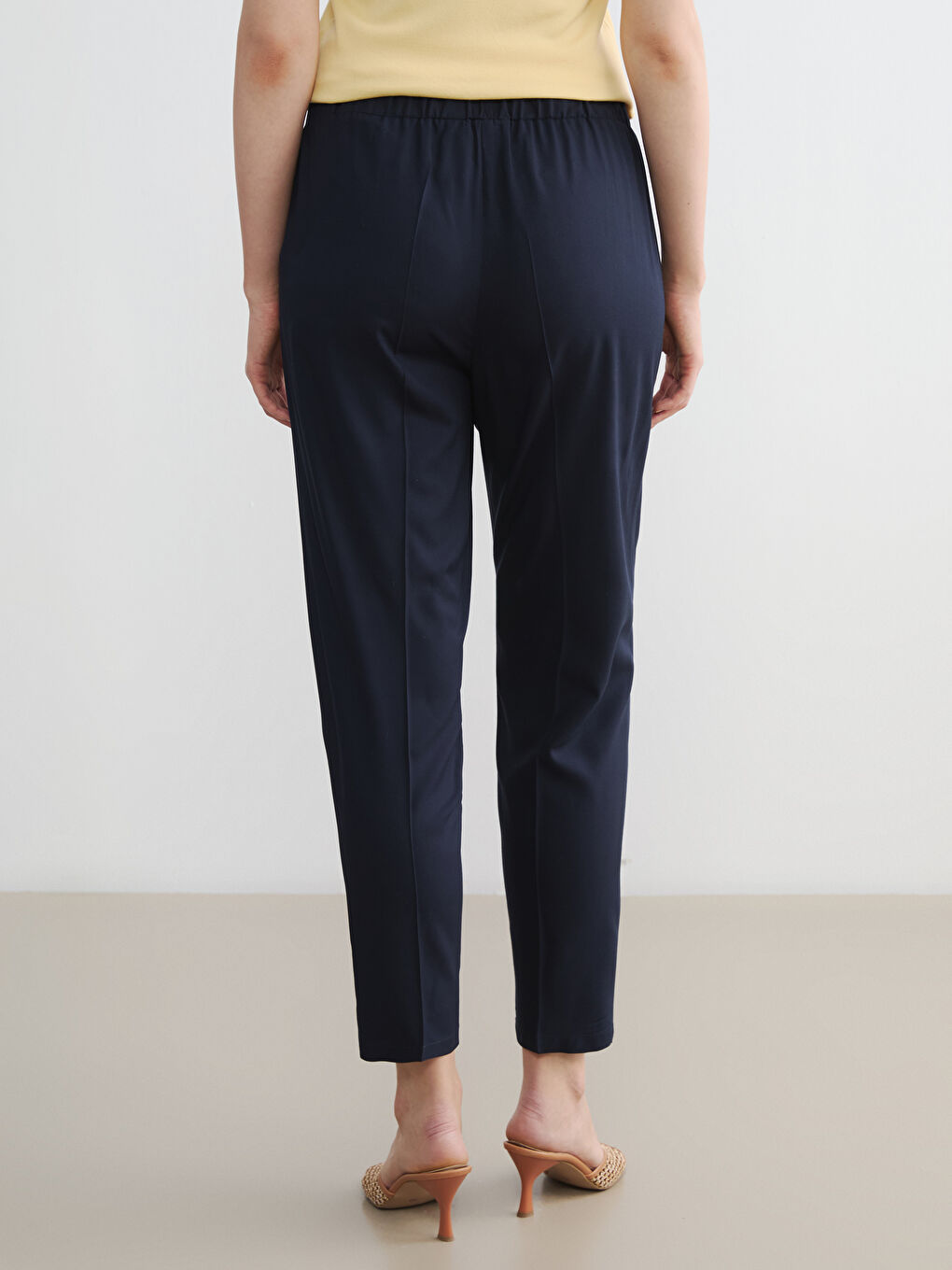 Pantaloni Dama cu Talie Elastică-3