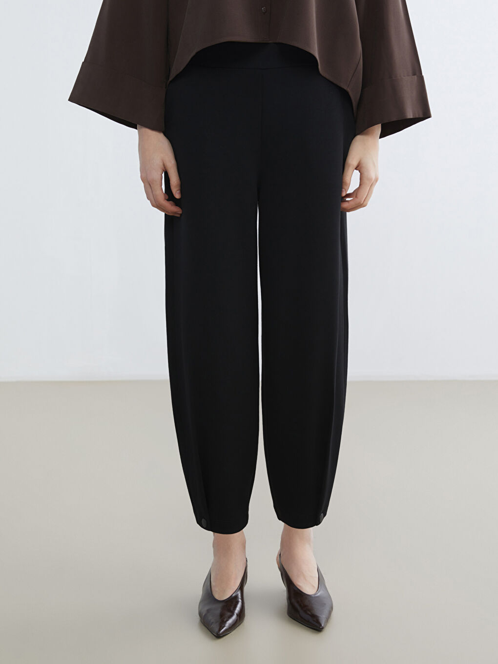 Siyah Beli Lastikli Kadın Pantolon-1