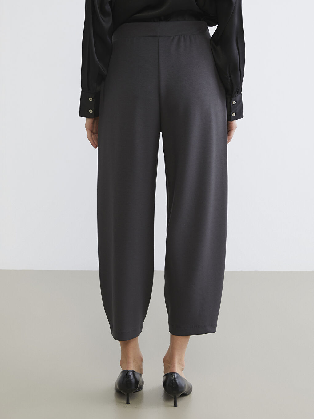 Antrasit Beli Lastikli Kadın Pantolon-3