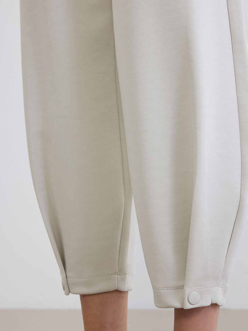 Bej Beli Lastikli Kadın Pantolon-2