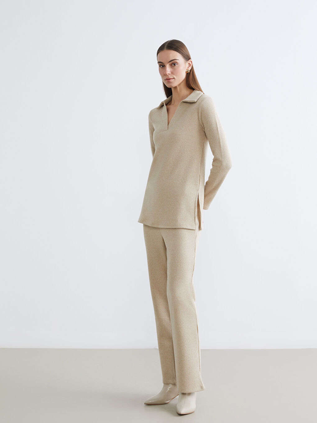 Bej Polo Yaka Fitilli Kadın Sweatshirt-1