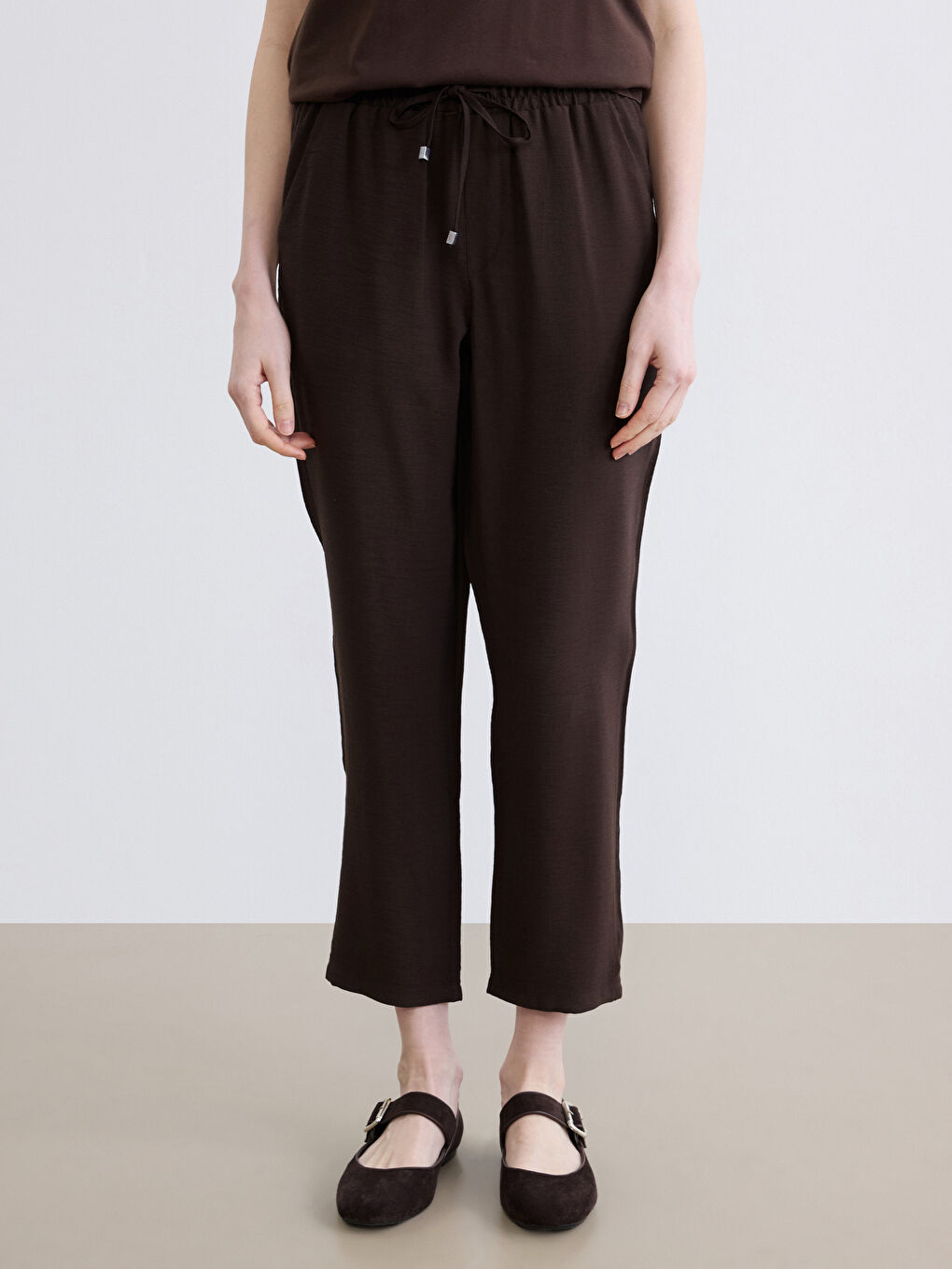 Kahverengi Beli Lastikli Kadın Pantolon-1