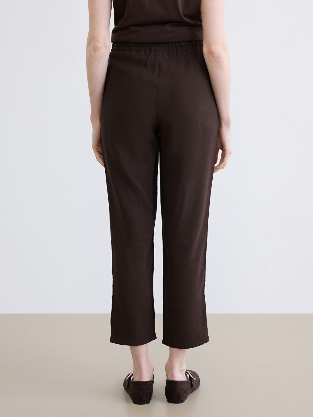 Kahverengi Beli Lastikli Kadın Pantolon-3