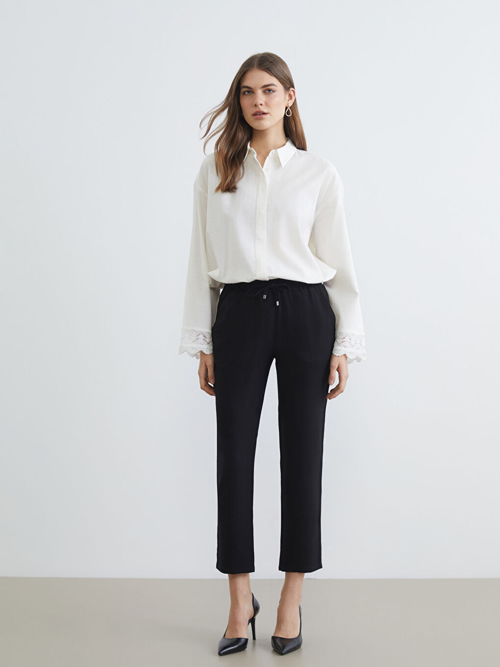 Siyah Beli Lastikli Kadın Pantolon