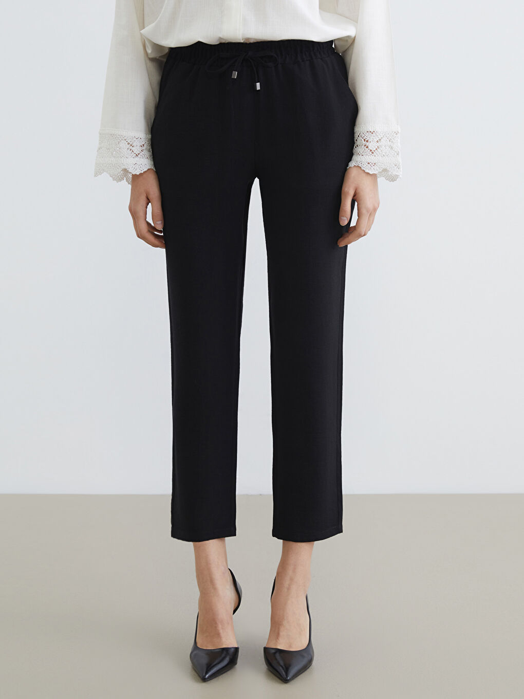 Siyah Beli Lastikli Kadın Pantolon-2