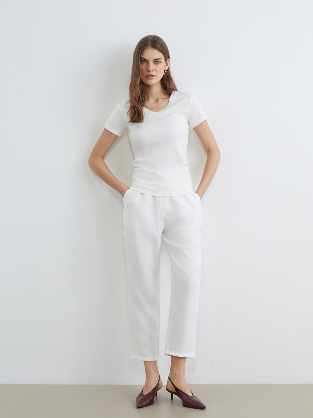 Ekru Beli Lastikli Kadın Pantolon