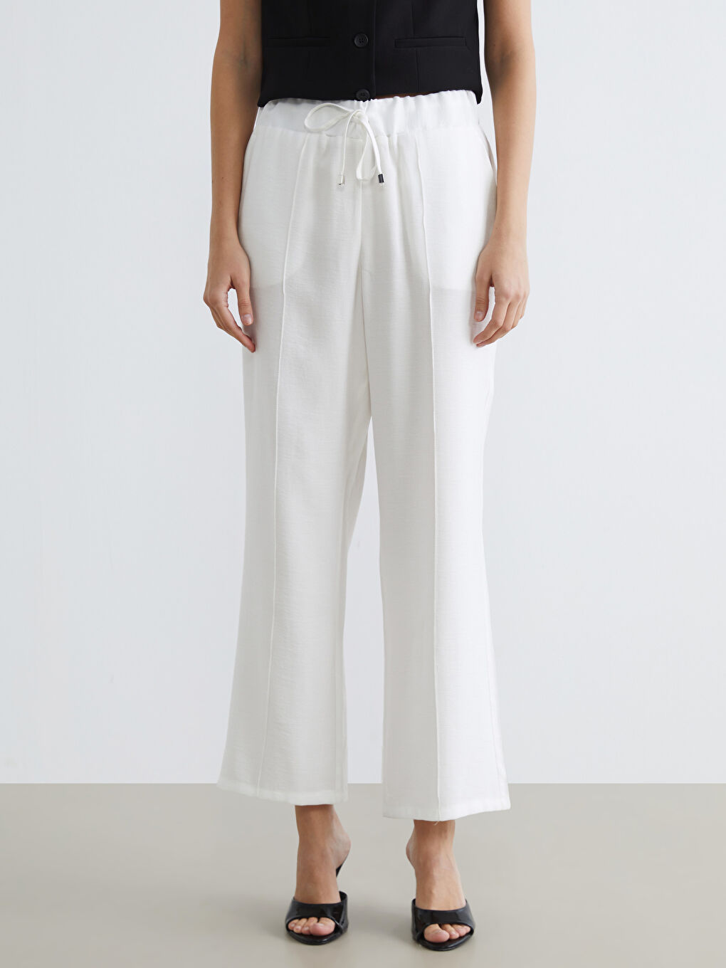 Ekru Beli Lastikli Dokulu Kadın Pantolon	-1