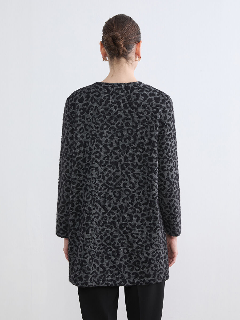 Leopard Print Crewneck Cardigan-3