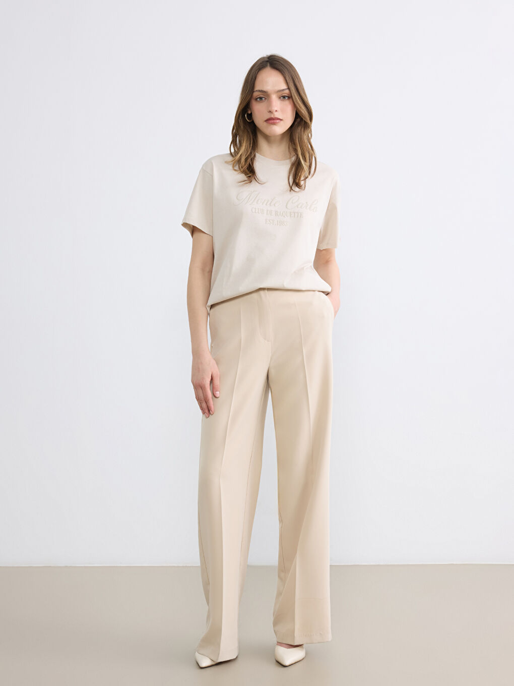 Женская вышитая футболка Monte Carlo-1