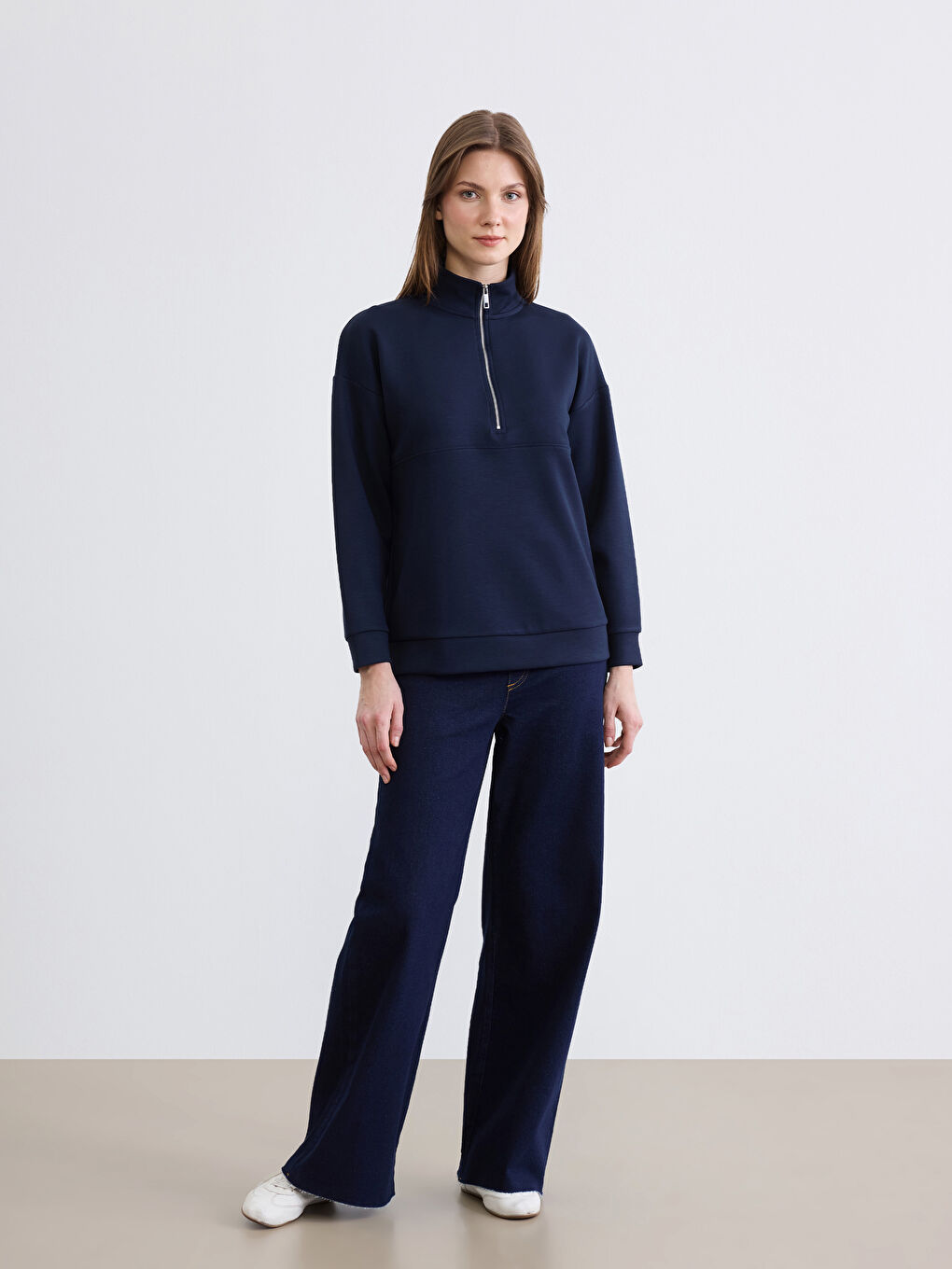 Lacivert Dik Yaka Soft Touch Kadın Sweatshirt		
-1