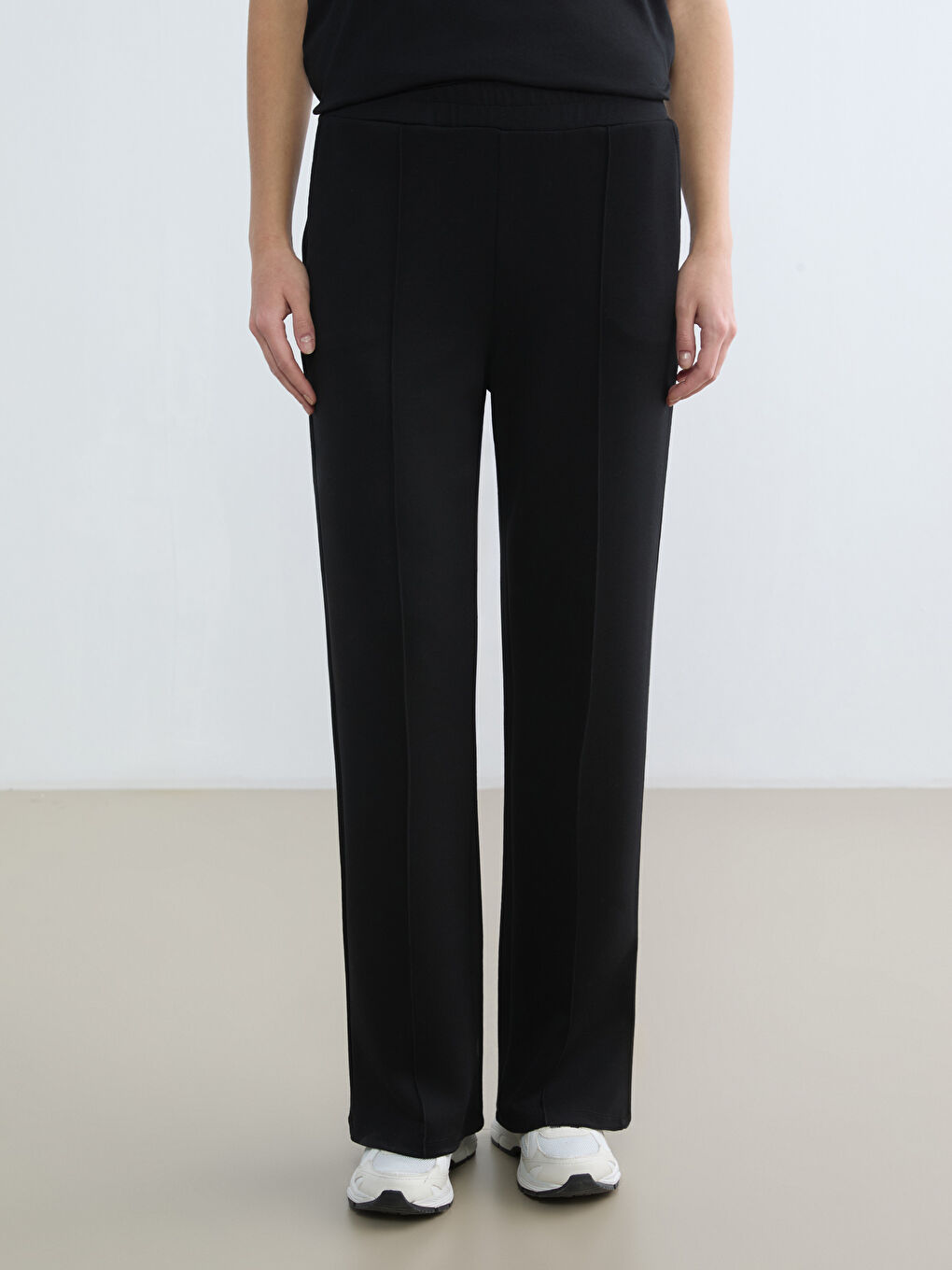 Siyah Beli Lastikli Soft Touch Kadın Eşofman Altı	-1