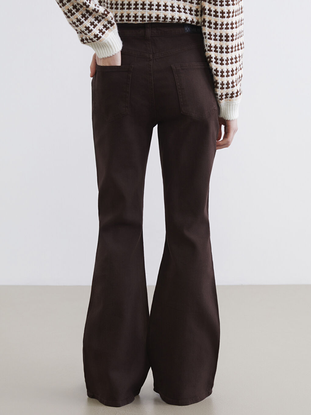 Ženske farmerke sa zvonastim nogavicama-3