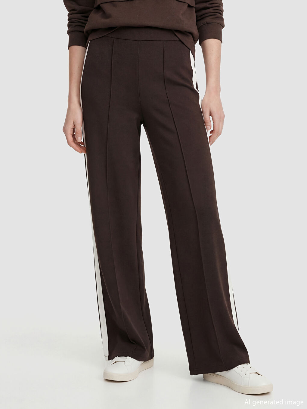 Kahverengi Beli Lastikli Geniş Paça Kadın Eşofman Altı-1