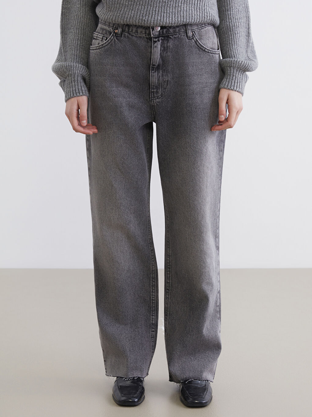 Women's Straight Fit Jeans-1