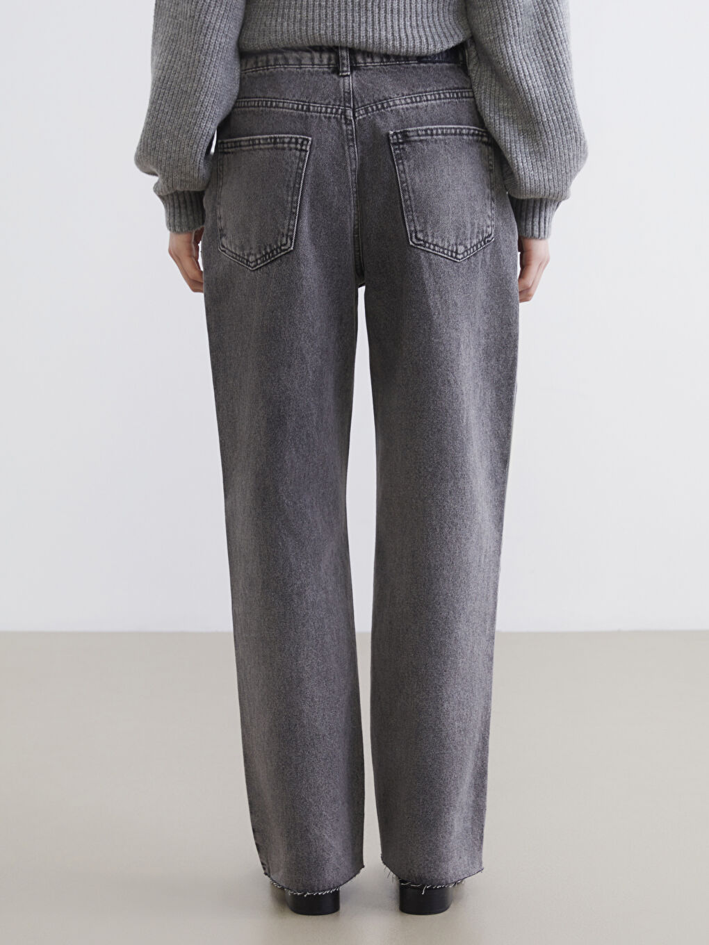 Women's Straight Fit Jeans-3