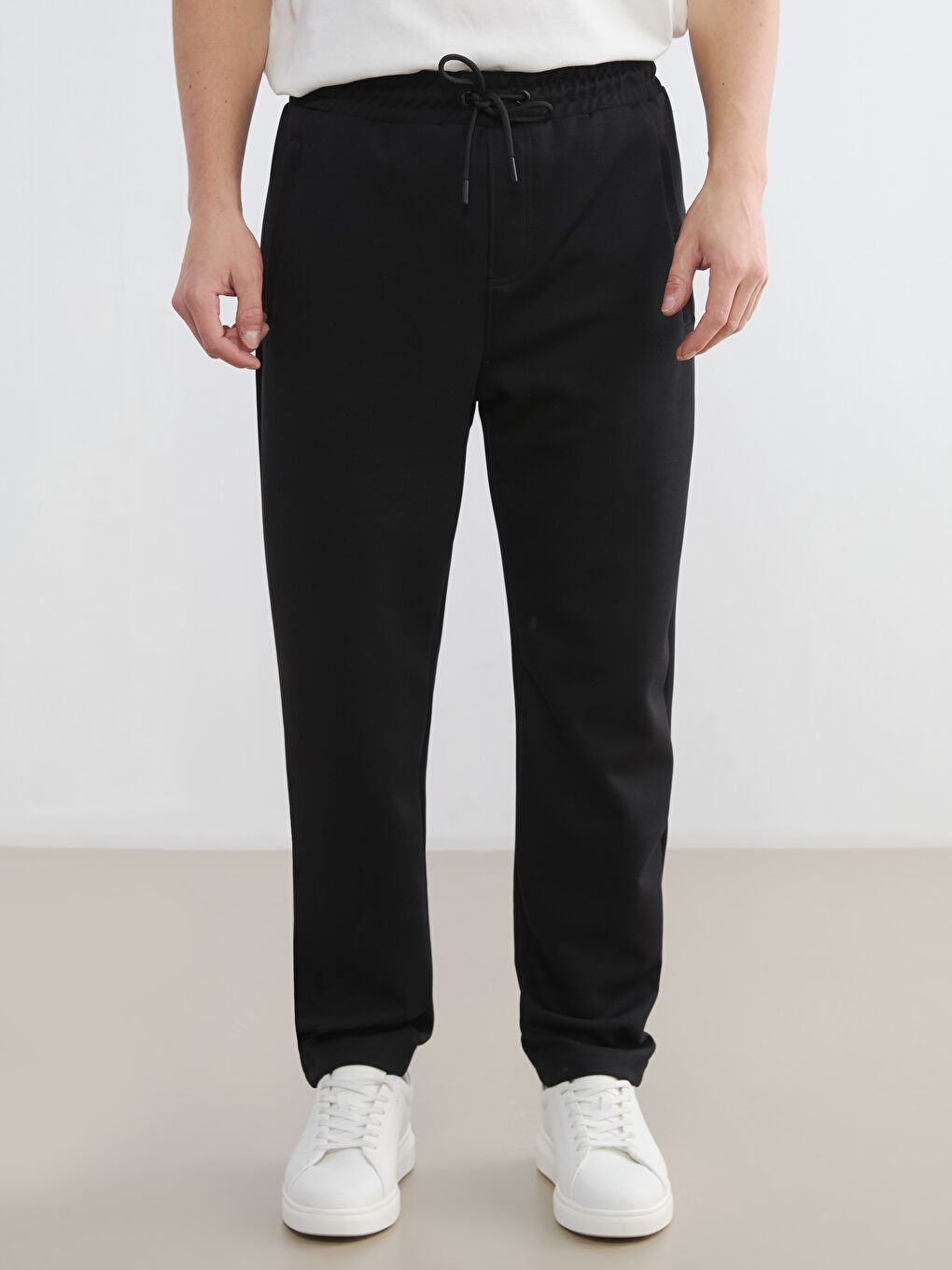 Siyah Standart Kalıp Erkek Eşofman Altı	-1