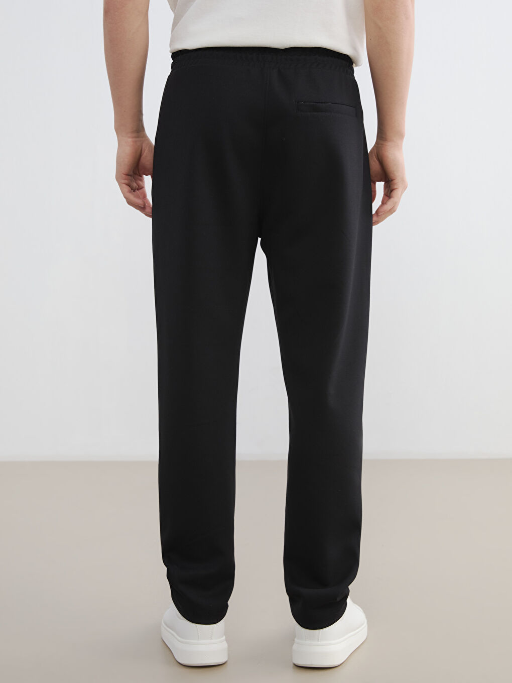 Siyah Standart Kalıp Erkek Eşofman Altı	-3