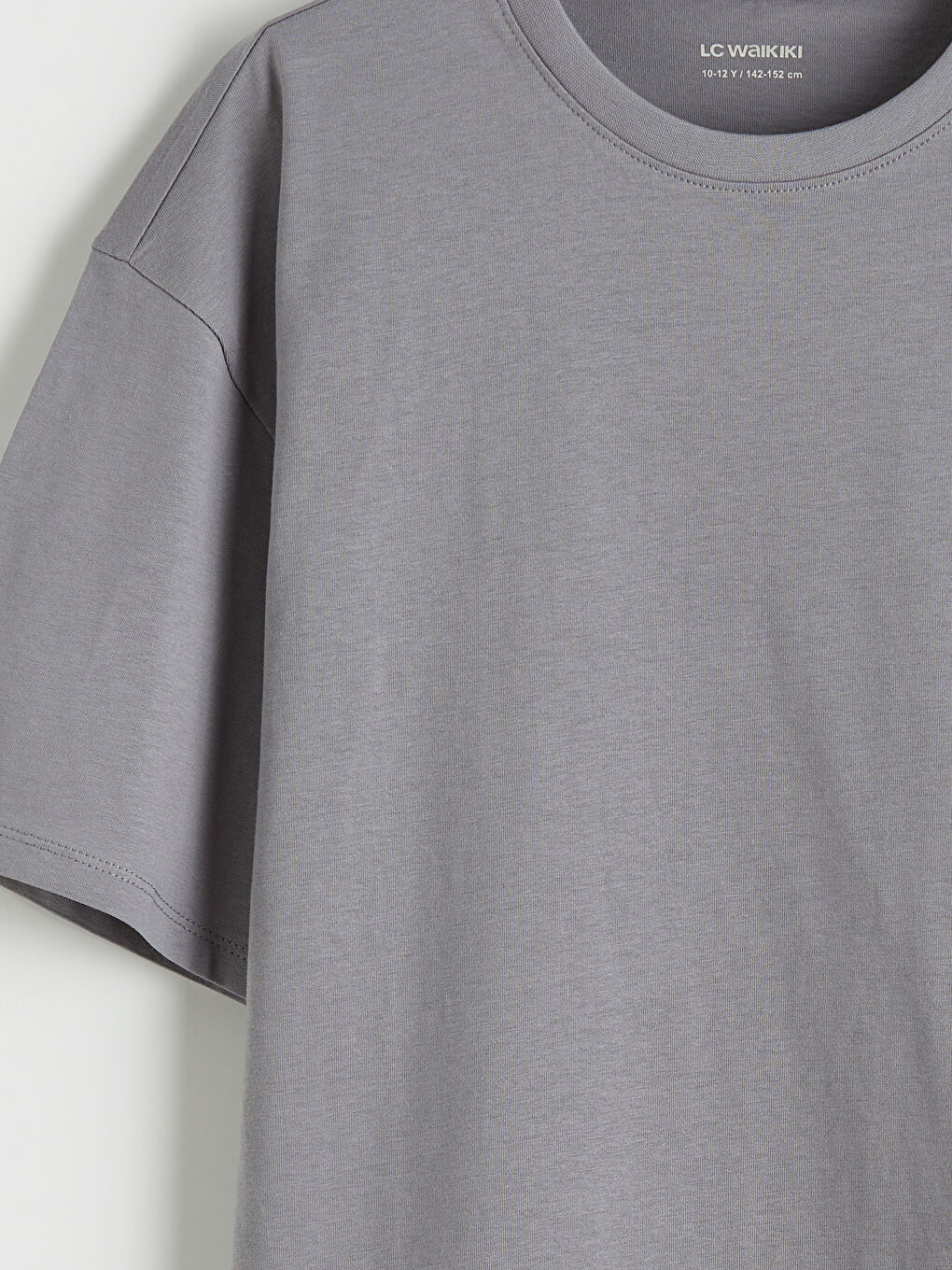 Қыздарға арналған дөңгелек жағалы футболка-2