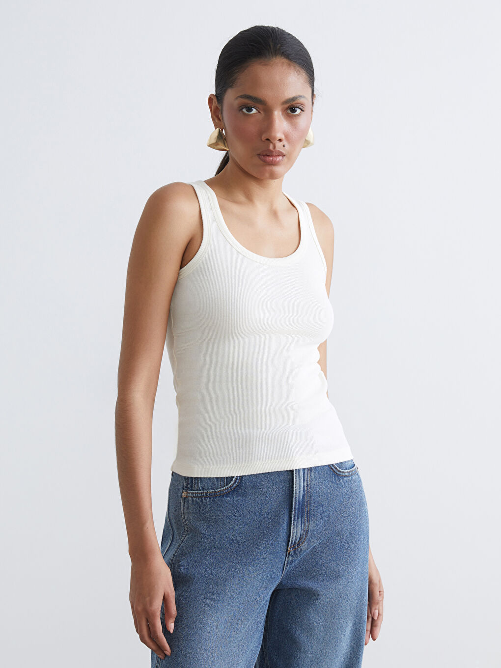 Ekru Bisiklet Yaka Kadın Atlet