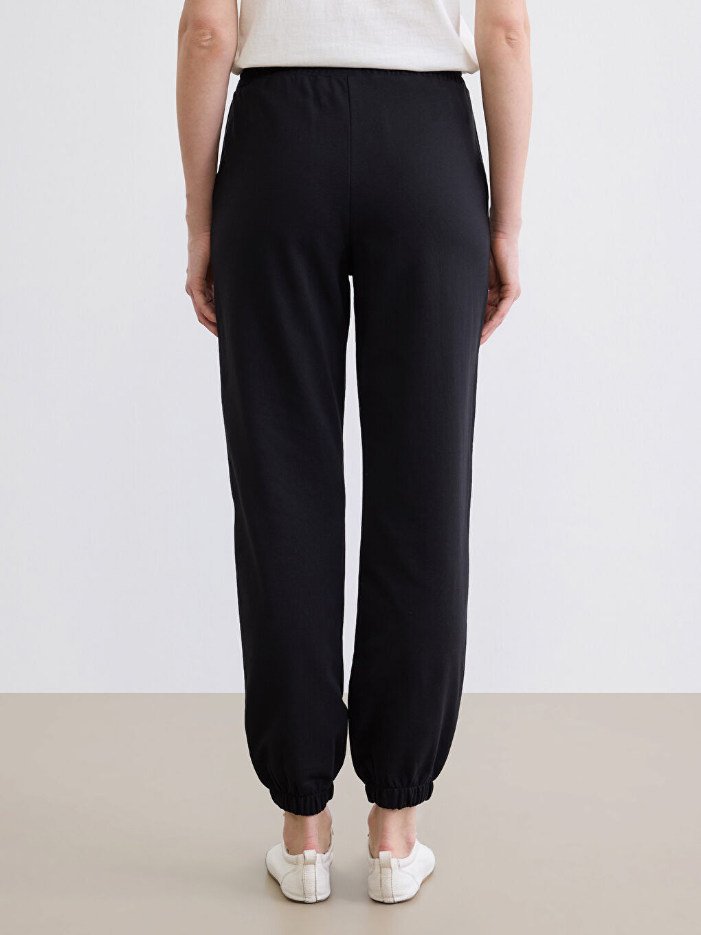 Siyah Beli Lastikli Kadın Jogger Eşofman Altı-3