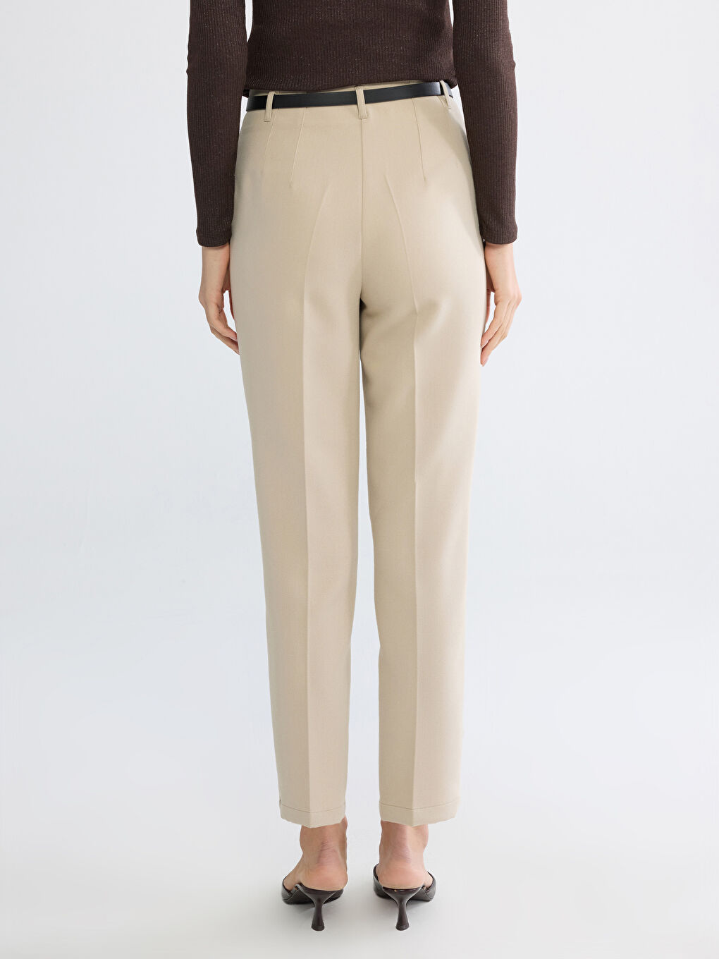 Bej Beli Kemerli Kadın Cigarette Pantolon-3