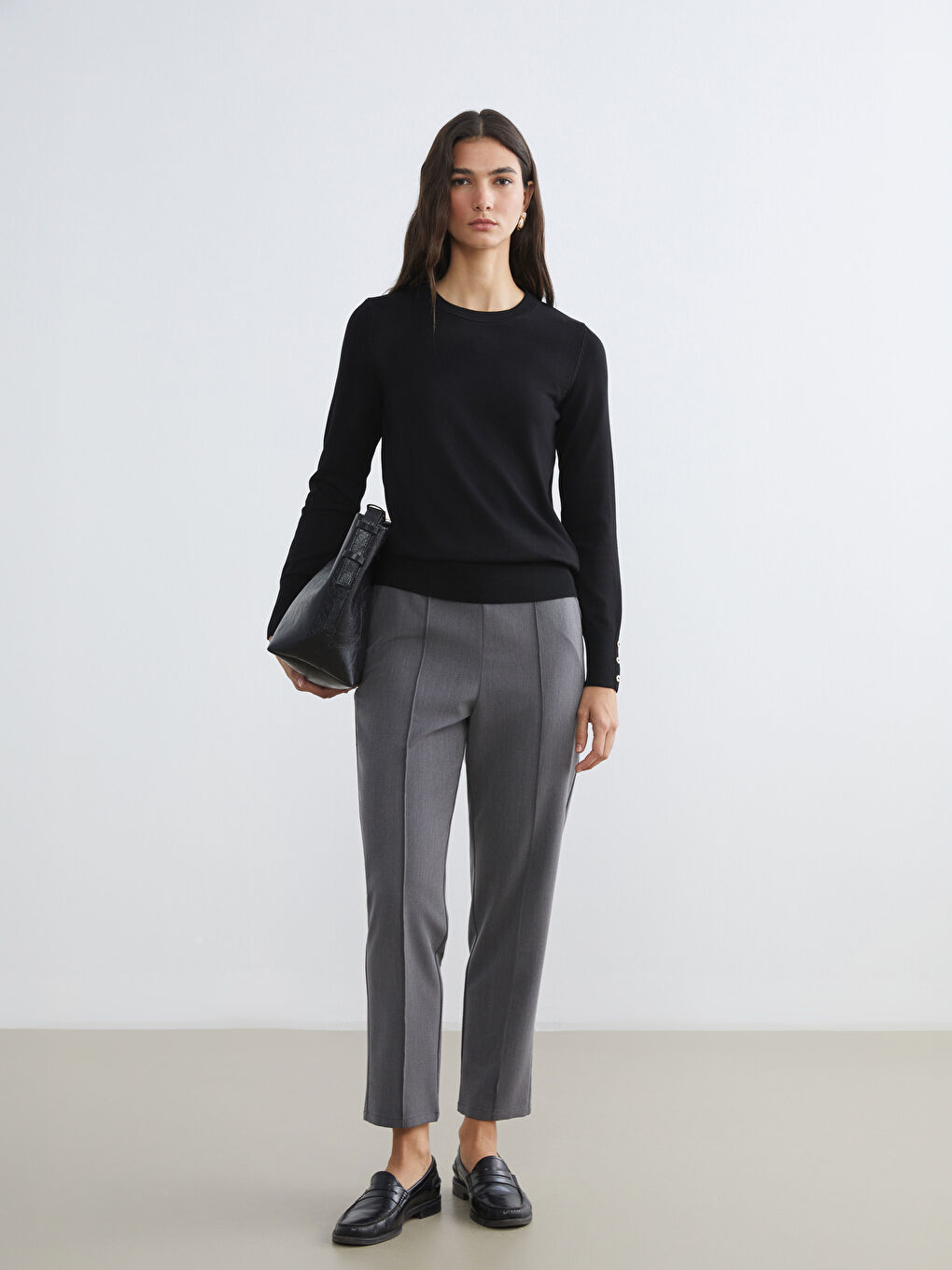 Siyah Bisiklet Yaka Kadın Triko Kazak-1