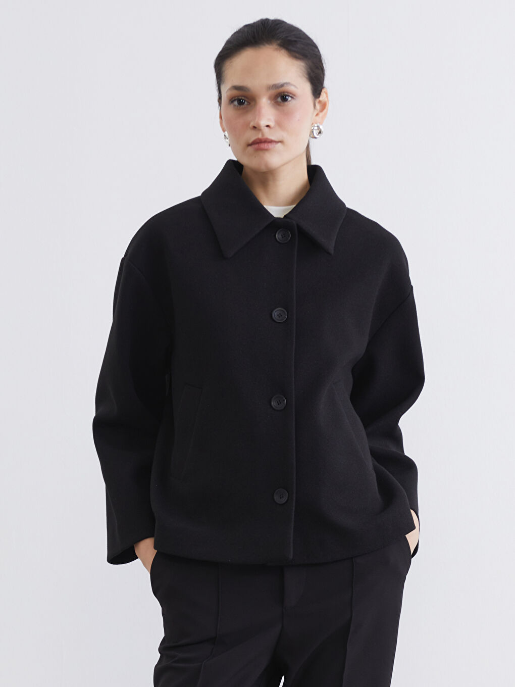 Siyah Gömlek Yaka Oversize Kadın Kaşe Kaban
