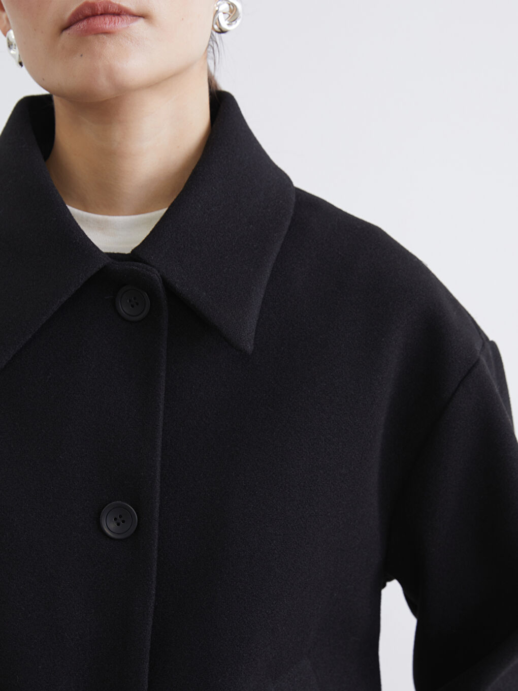 Siyah Gömlek Yaka Oversize Kadın Kaşe Kaban-2