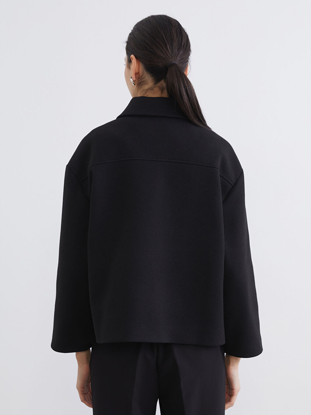 Siyah Gömlek Yaka Oversize Kadın Kaşe Kaban-4