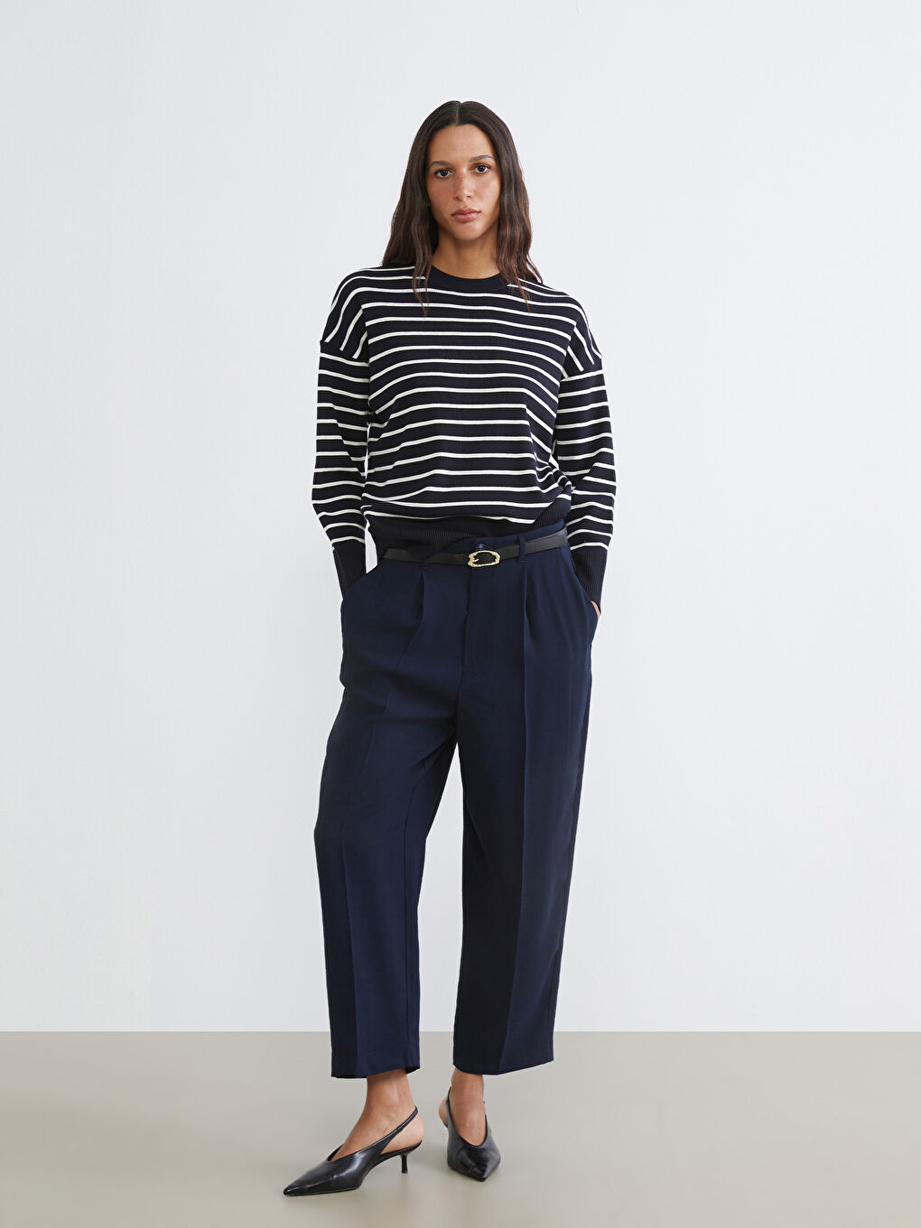 Woman NAVY Sweater-1