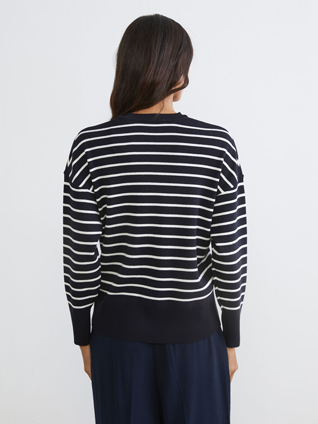 Woman NAVY Sweater-3