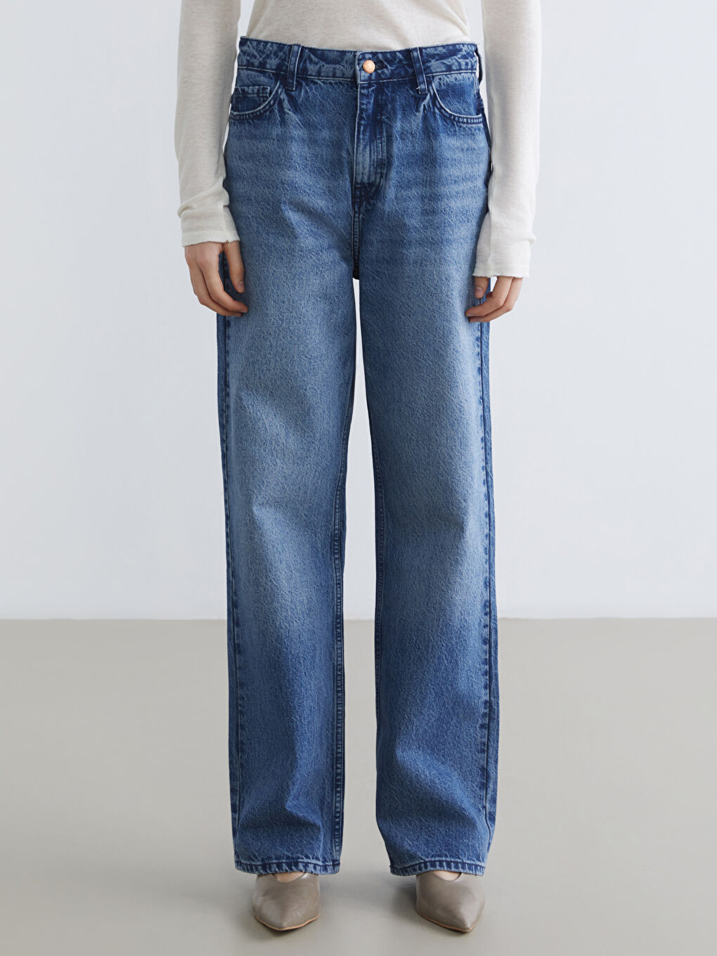 ქალების სწორი ჭრის ჯინსები-1